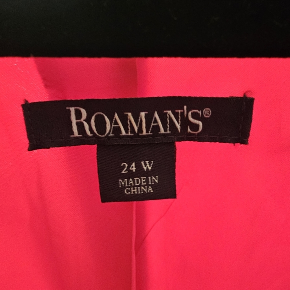 Roaman's Red Top - Picture 3 of 3